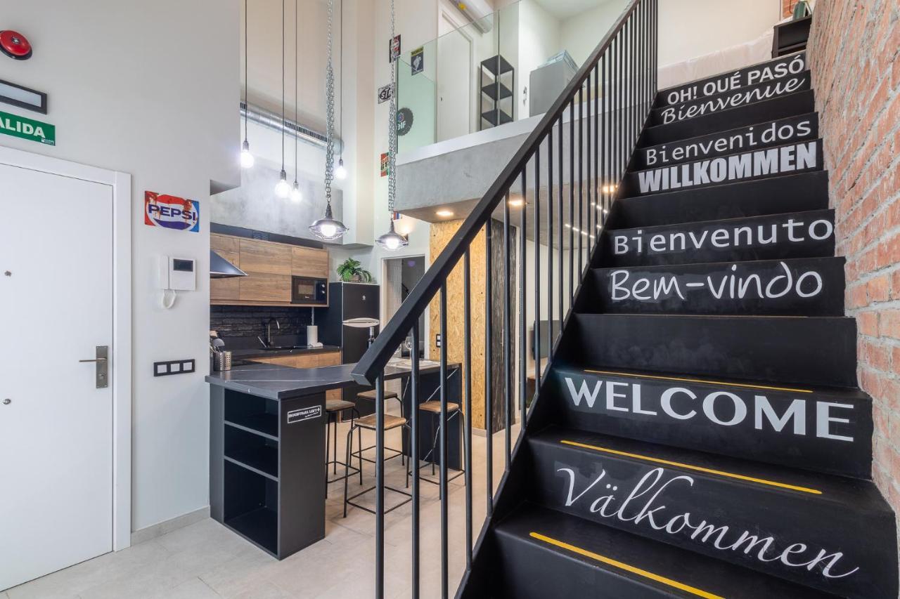 Flatguest Industrial Loft By Marina - Wifi Leilighet