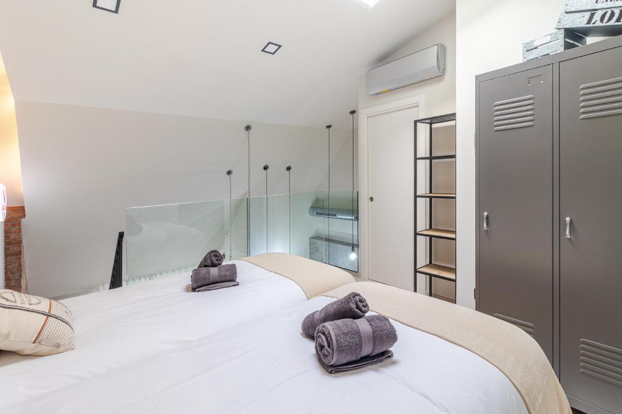 Flatguest Industrial Loft By Marina - Wifi Leilighet